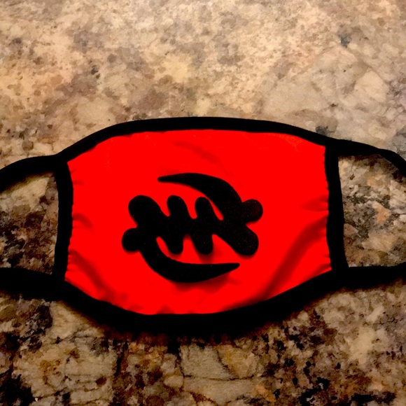 Face mask - Picture 1 of 1